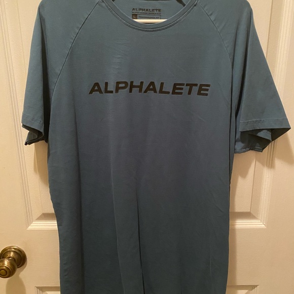 Alphalete shirt bundle Large - Picture 2 of 13